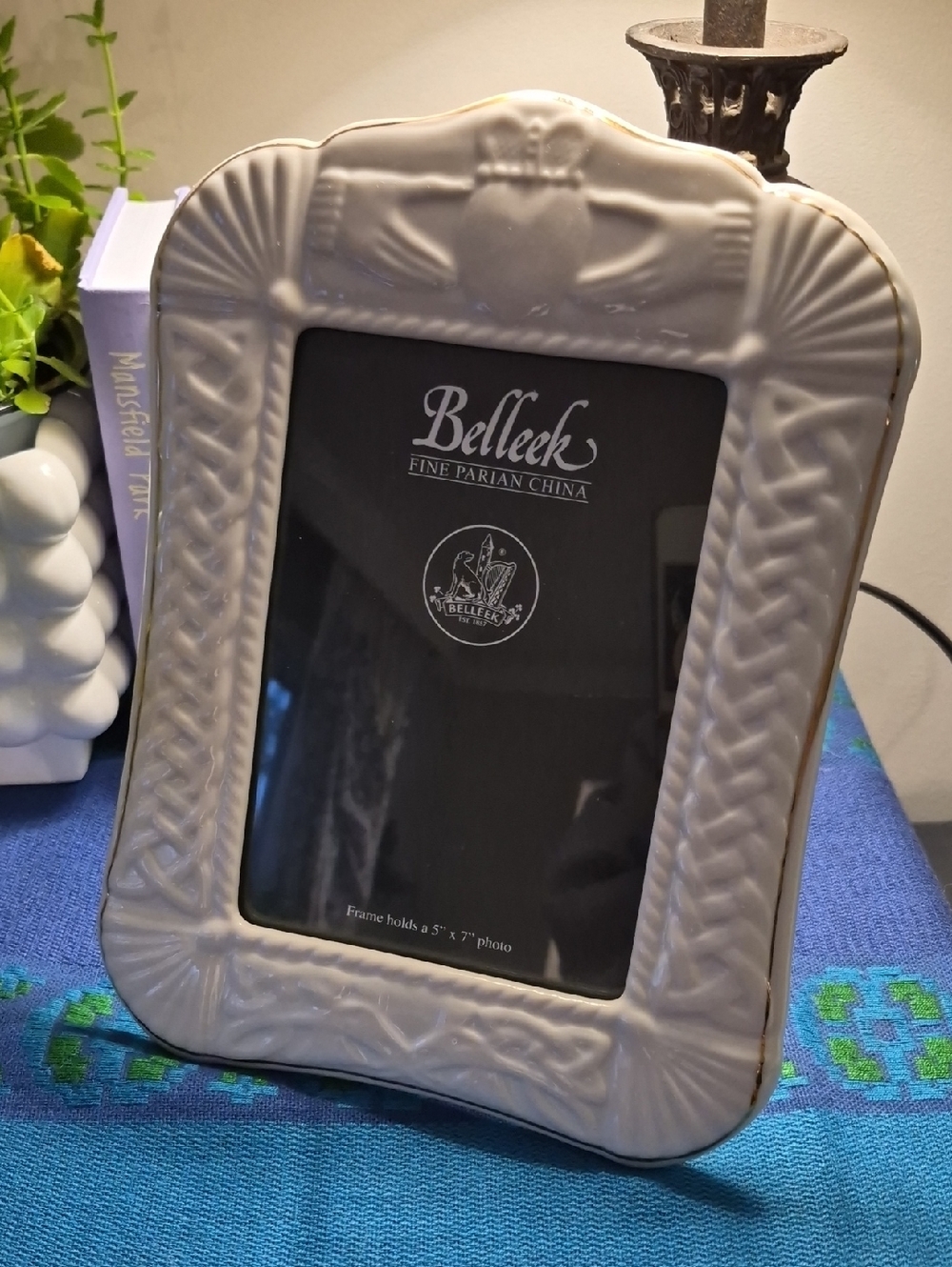 Belleek White Porcelain Decorative Picture Frame Claddagh with Gold Trim